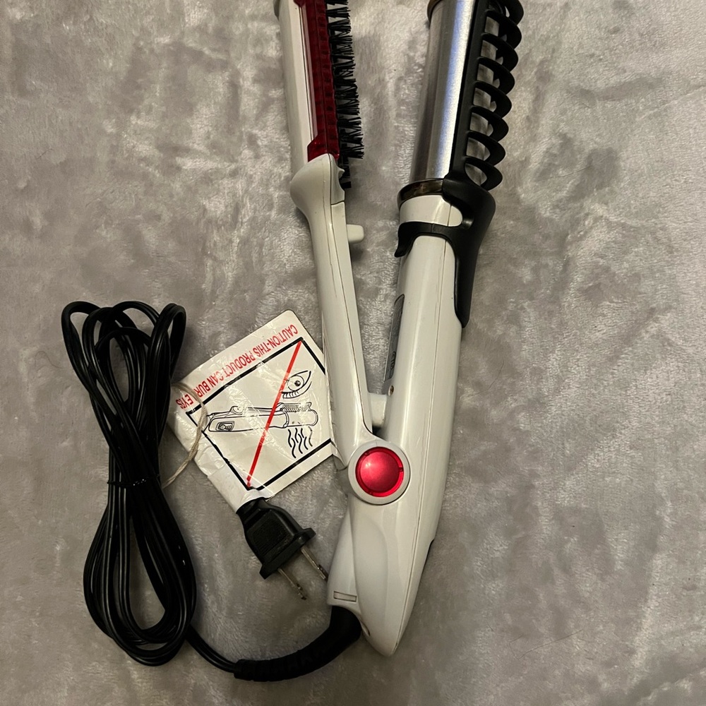 White and Pink Hair Styling Tool - Picture 12 of 15